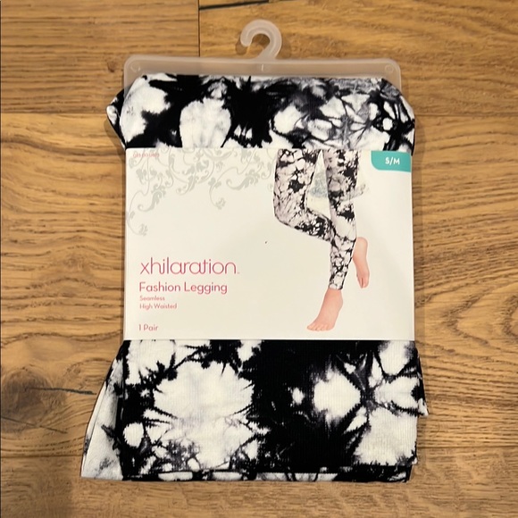 Xhilaration Pants - Xhilaration Black‎ and White Fashion Legging